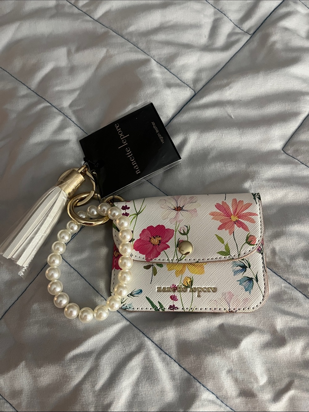 Nanette Lepore White Floral Pearl Wristlet purse Keychain with Tassel NEW